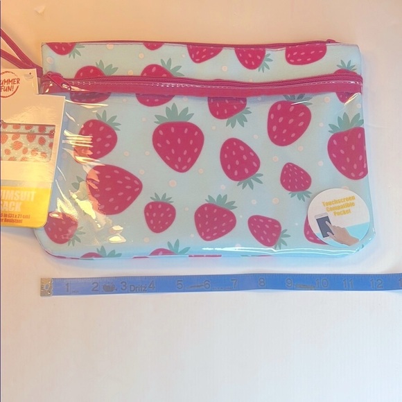🍓Strawberry Print Wristlet Cosmetic Pouch Clutch Baby Blue and Pink - Picture 3 of 11